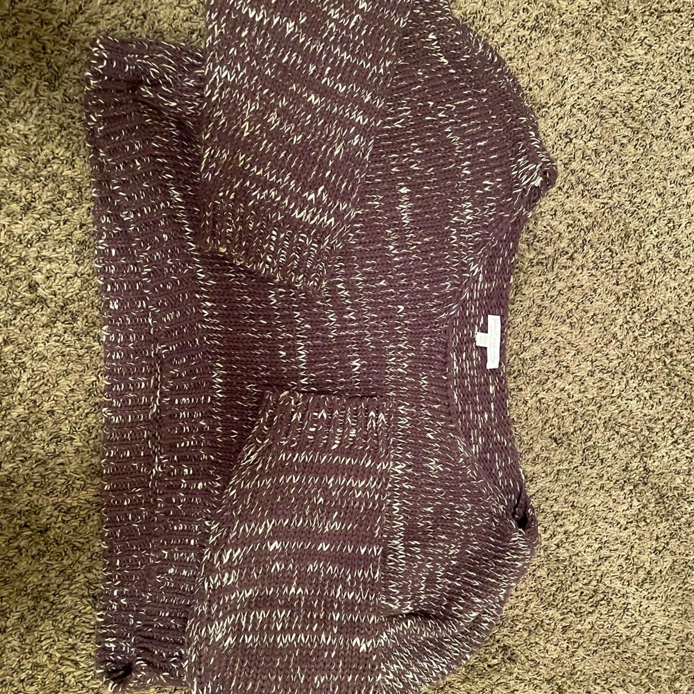 Women’s purple cropped sweater